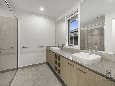 21 Fiorin Street, Clyde North
