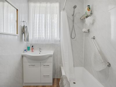 10 Archer Crescent, George Town