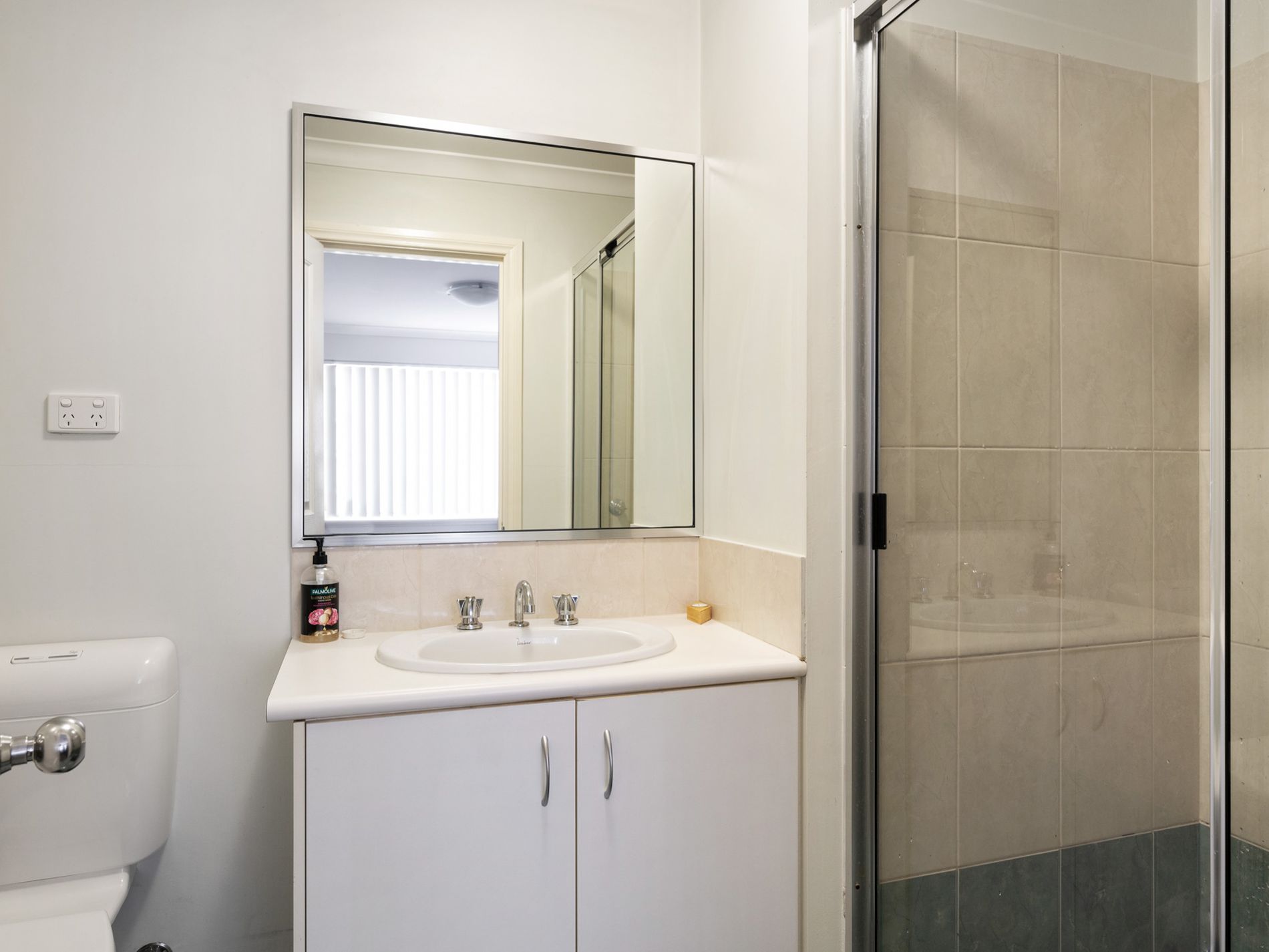 9 / 267 Dugan Street, Somerville