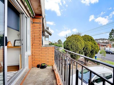 1 / 136 Hoffmans Road, Essendon