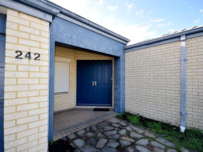 242 Amherst Road, Canning Vale