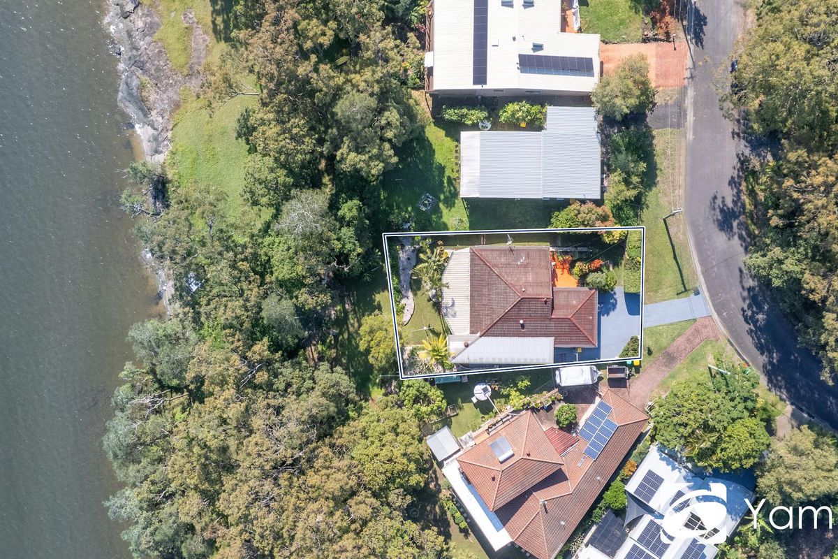 169 Lakes Boulevard, Wooloweyah