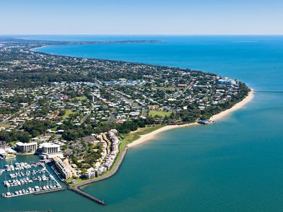 6 King Arthur Court, Urangan