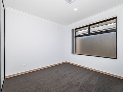 1 / 13 Welford Way, Success
