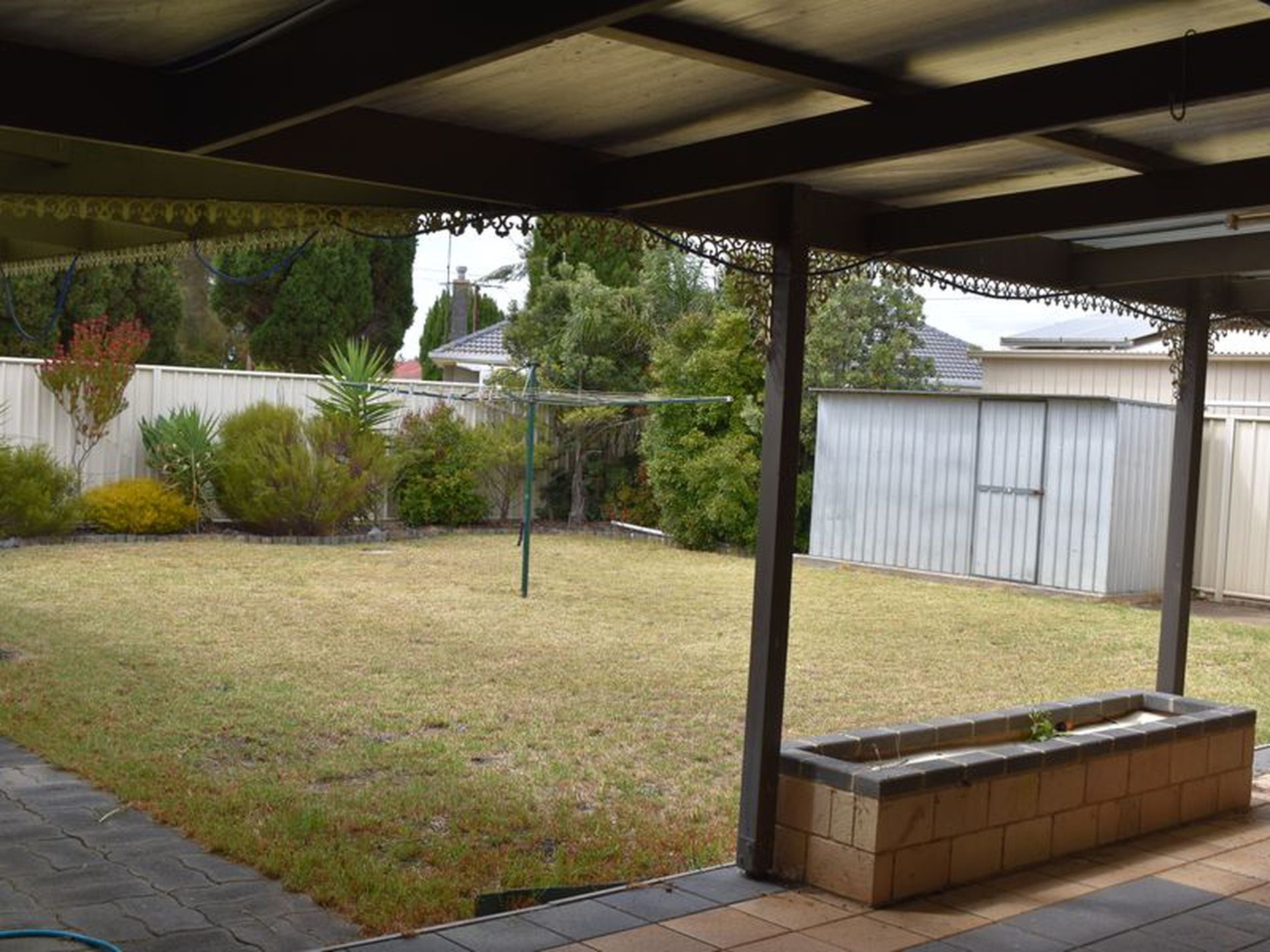 25 English Drive, Millicent