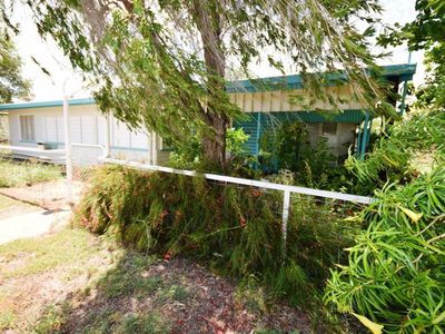 72 Falcon Street, Longreach