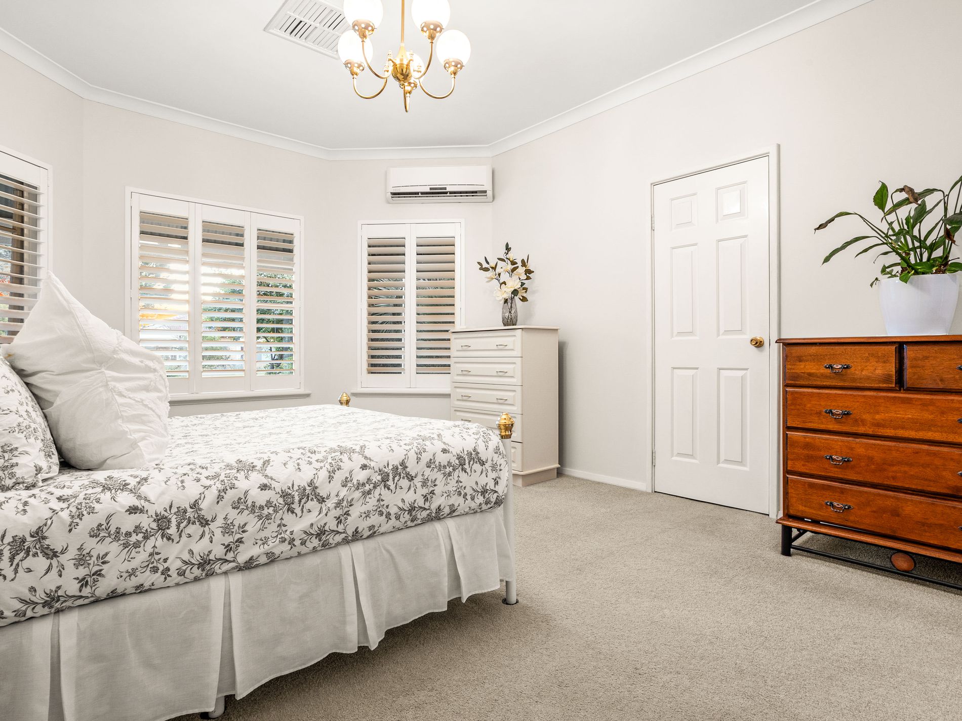 62 Kingsmill Gardens, Winthrop