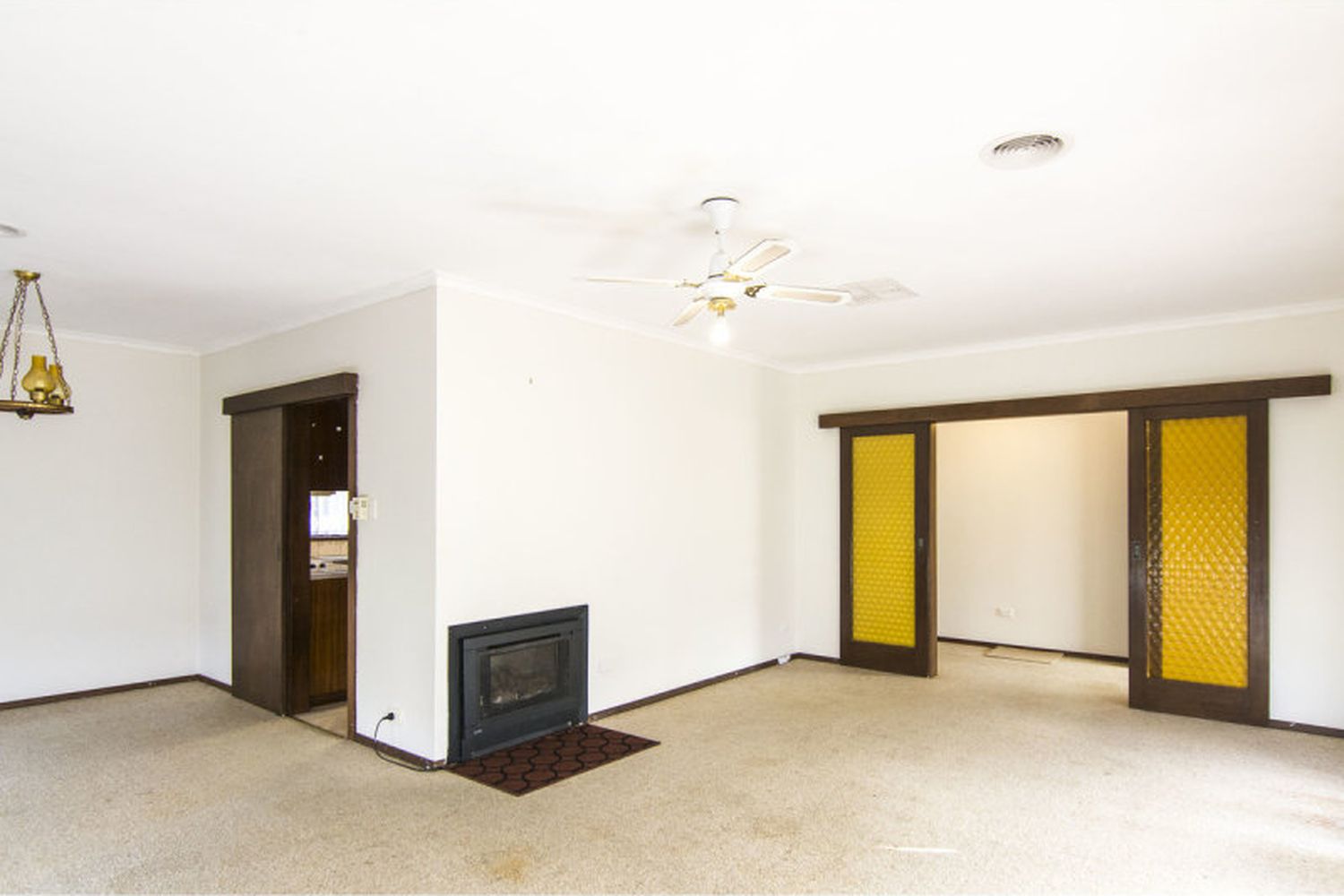 9 Queen Street, Horsham