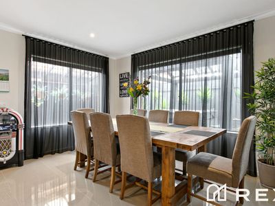 44 Karawarra Circuit, Cranbourne North