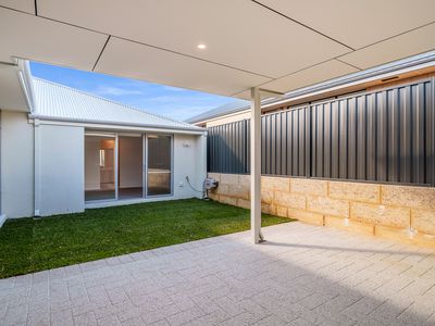 9 Shortland Road, Bushmead