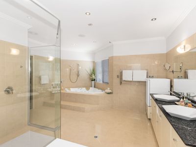 48 Palm Street, Rowes Bay