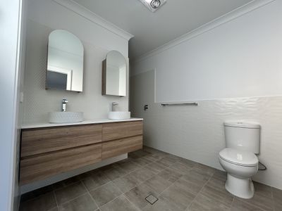 27 Sunningdale Close, Dubbo