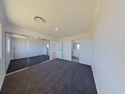 129 Champagne Drive, Dubbo