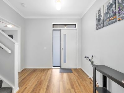 24 Vanguard Crescent, Point Cook