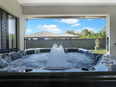 8 Wegert Close, Gordonvale