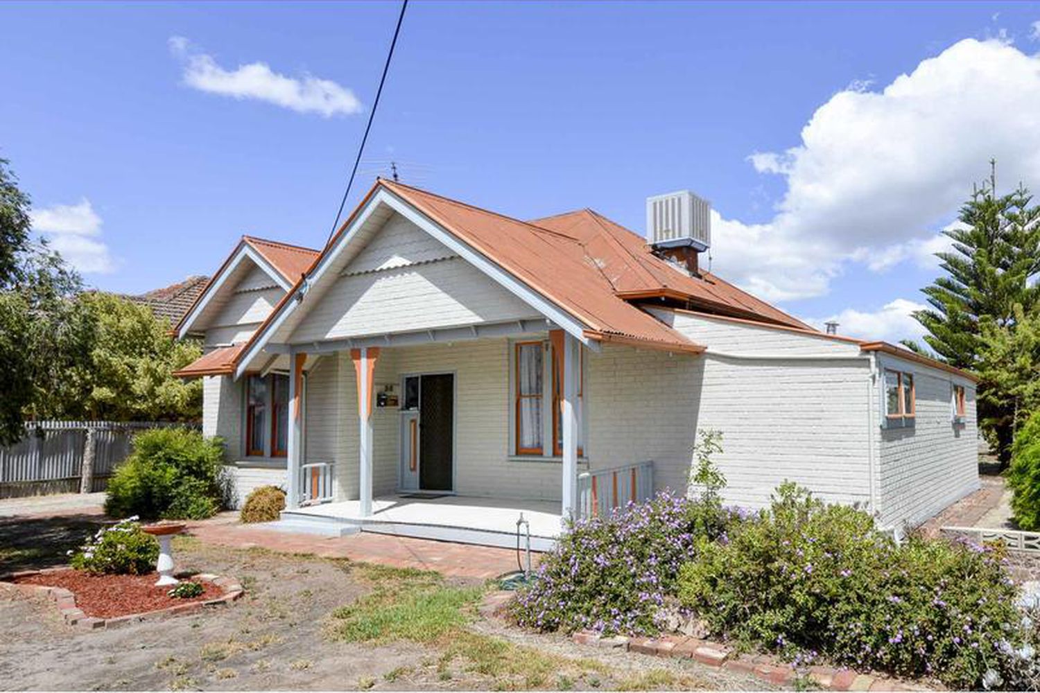 4 Lynott Street, Horsham