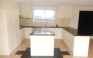 126  Earlsfield Dr, Berwick