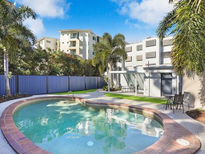 1 / 88-90 River Esplanade, Mooloolaba