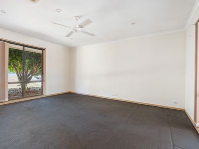 26 KENNEDIA STREET, Thurgoona