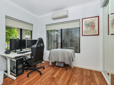 14 Gunn Crescent, Gunn