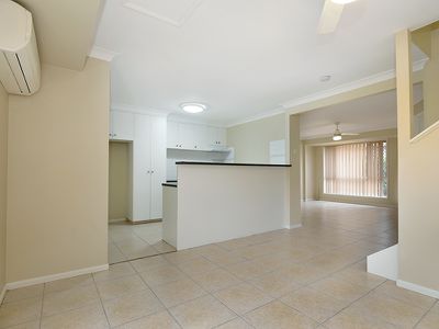 3 / 8 Cortess Street, Kearneys Spring