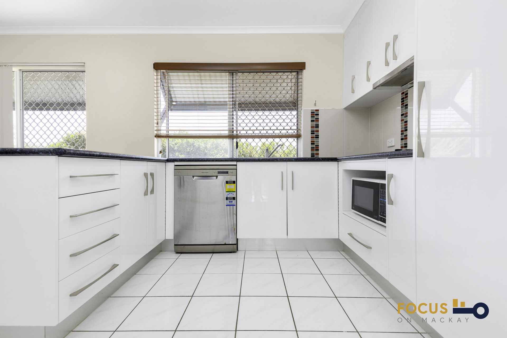14 Outlook Crescent, Mount Pleasant