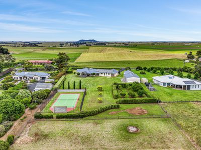 212 Wynham Road, Moorak