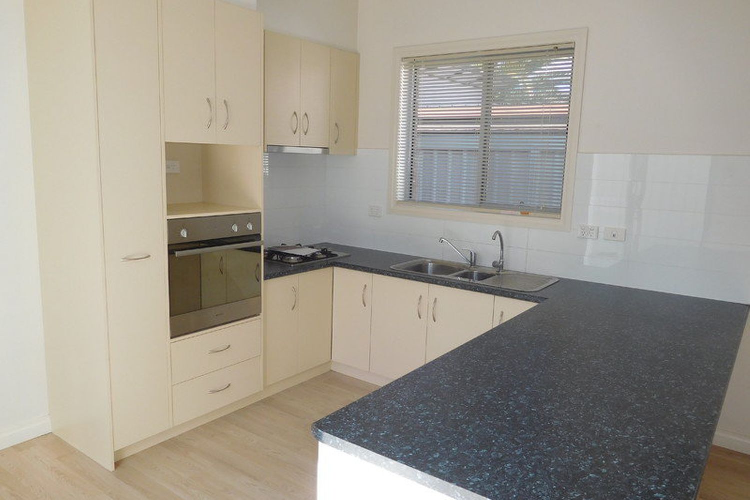 1 / 222 Baillie Street, Horsham