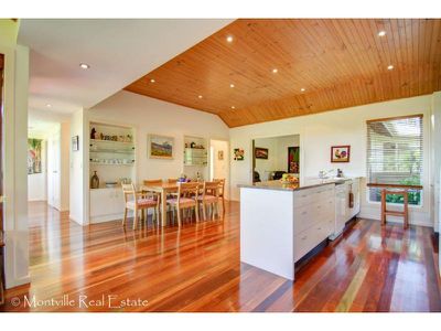 254 Western Avenue, Montville
