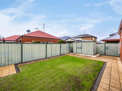 6 Heard Avenue, Mawson Lakes