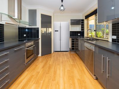 37 Glasshouse Cres, Forest Lake