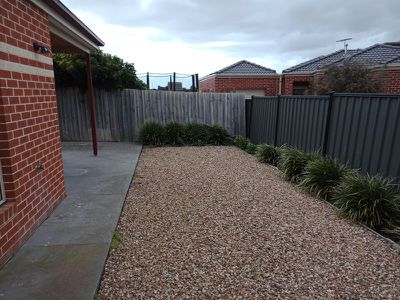 7 Merger Court, Lara