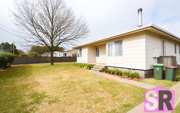 8 O'Donnell Avenue, Guyra