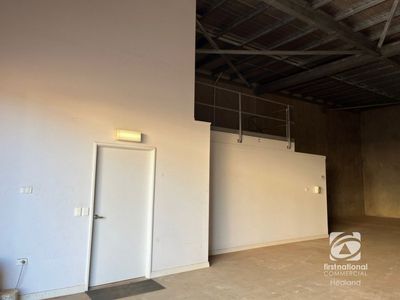 2 / 37 Steel Loop, Wedgefield