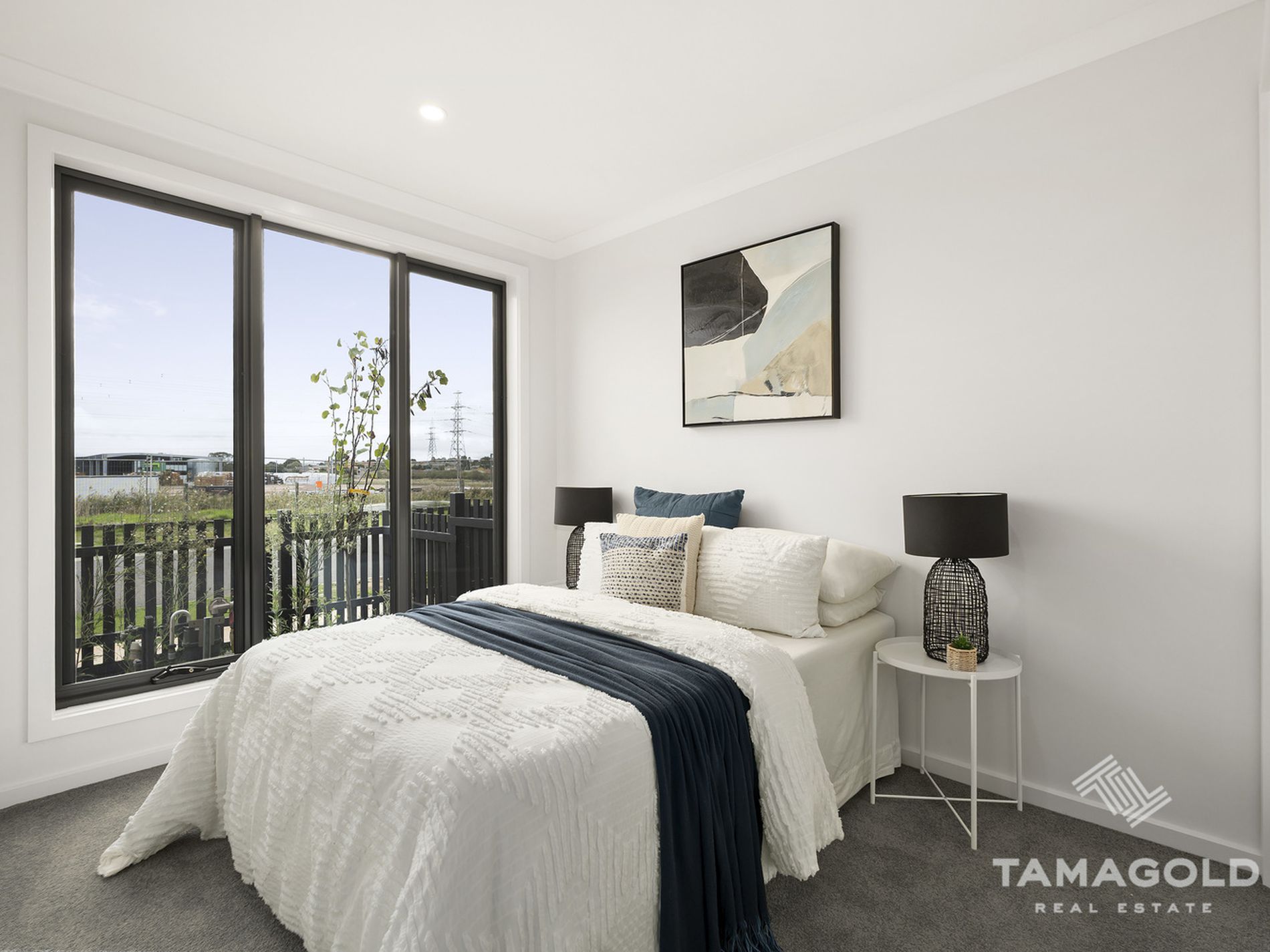 32 CRICKLEWOOD CIRCUIT, Narre Warren