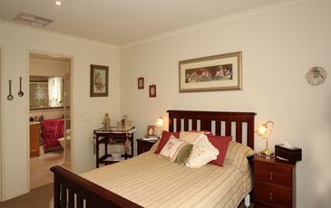 2 Jones Court, Beaconsfield