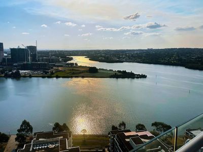 2006 / 87 Shoreline Drive, Rhodes