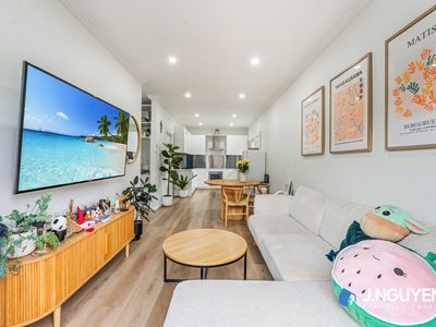 8 & 8a Karoon Avenue, Canley Heights