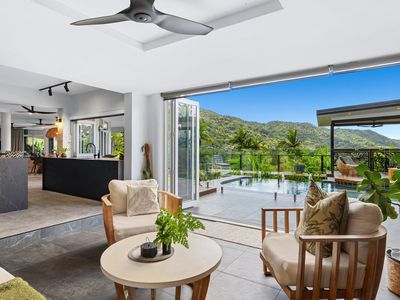 114A Hillview Crescent, Whitfield