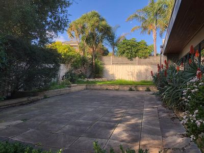 24 Octantis Street, Doncaster East