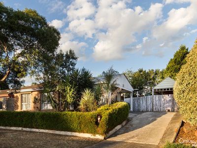 38 Meredith Crescent, Hampton Park