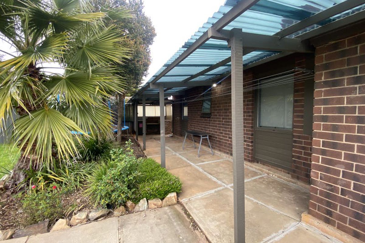 24 Carrama Crescent, Munno Para