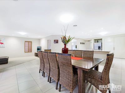 8 Baddeley Circuit, Cranbourne North
