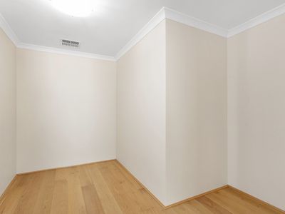 1 Stewart Street, Scarborough