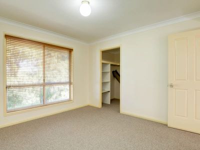 26 Thrushs Rd, Dulong