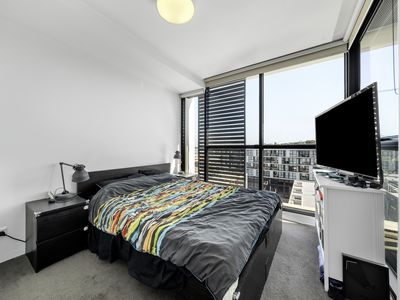909B / 8 Grosvenor Street, Abbotsford