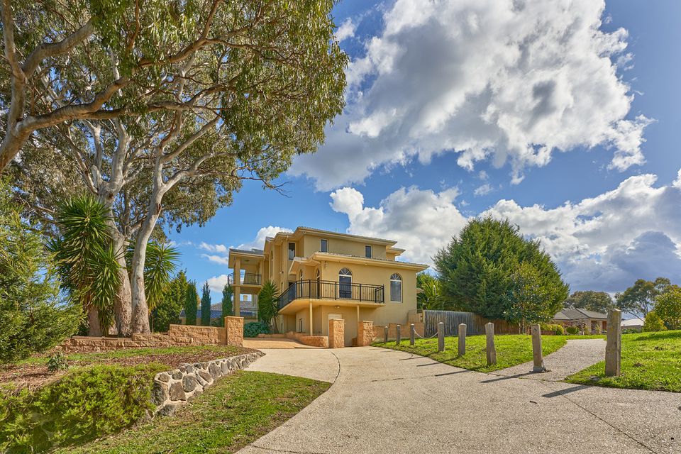 106 Edmund Rice Parade, Bundoora