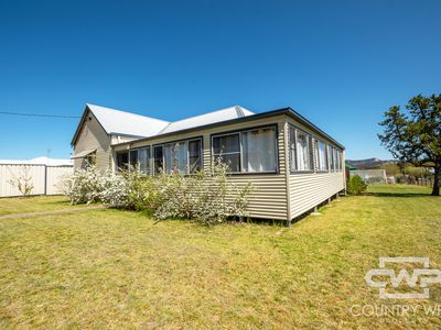 52 Logan Street, Tenterfield