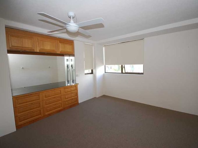 4 / 84 Parkyn Parade, Mooloolaba
