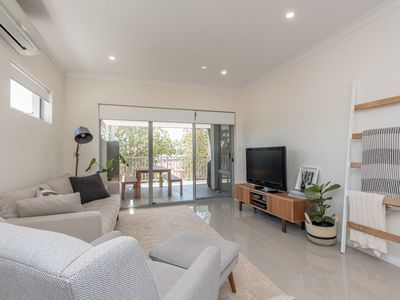 4/164 Baden Street, Joondanna